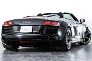 R8 スパイダー FSIクワトロ 4WD
