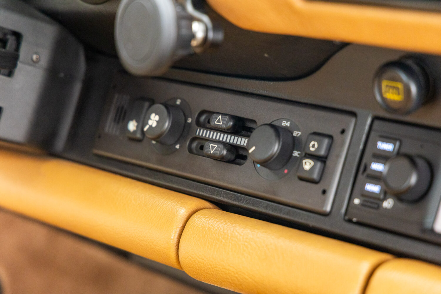 911 カレラ2 ティプトロニック　左H