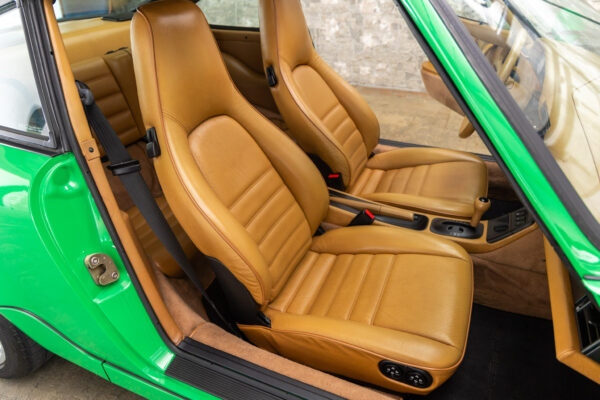 911 カレラ2 ティプトロニック 左H