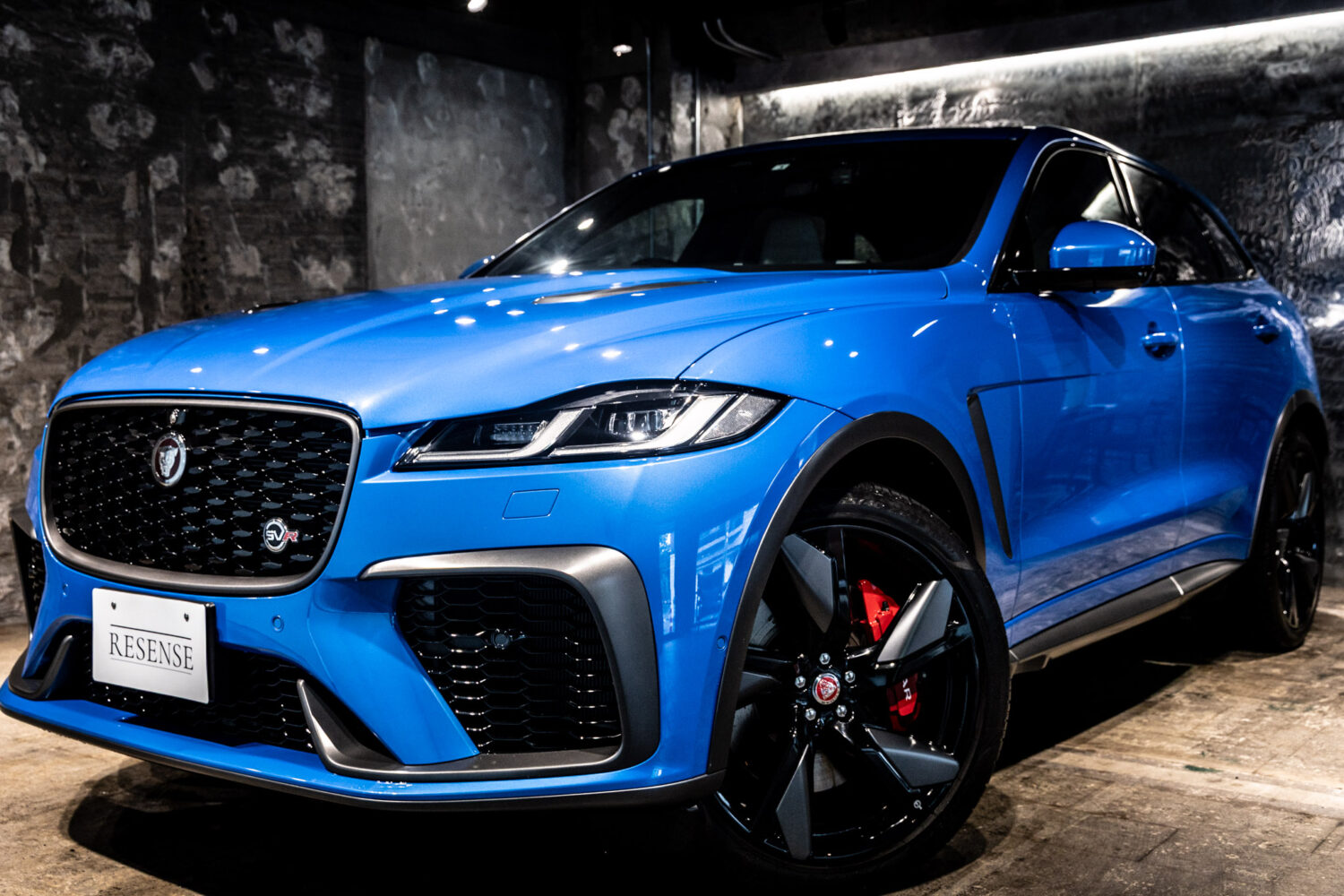 Fペイス SVR5.0L P550 4WD