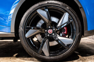 Fペイス SVR5.0L P550 4WD