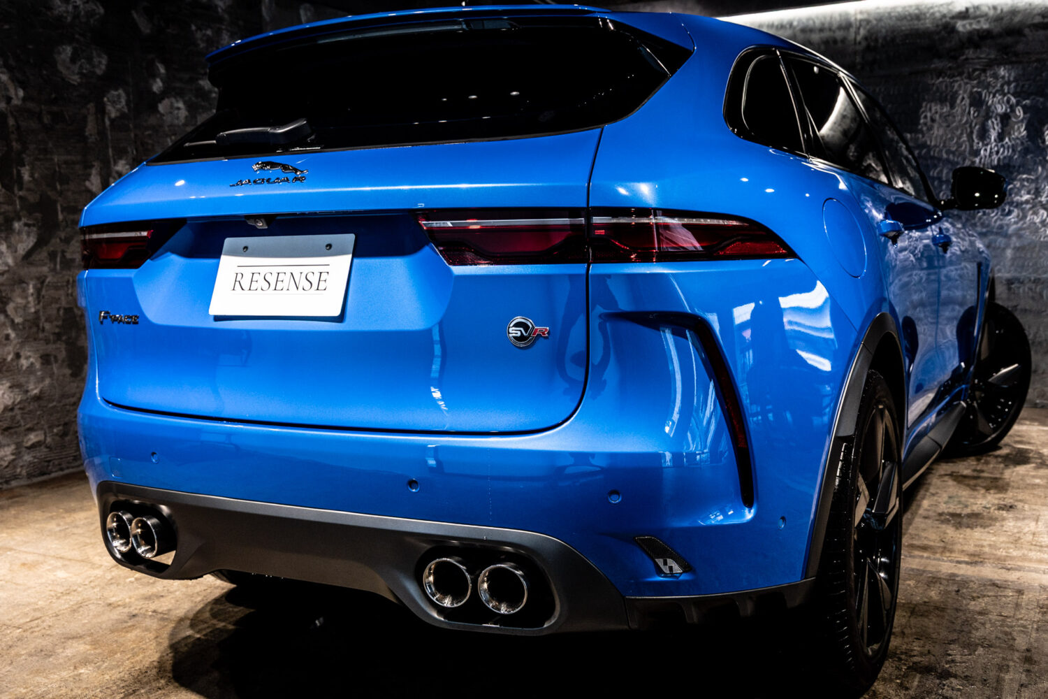 Fペイス SVR5.0L P550 4WD