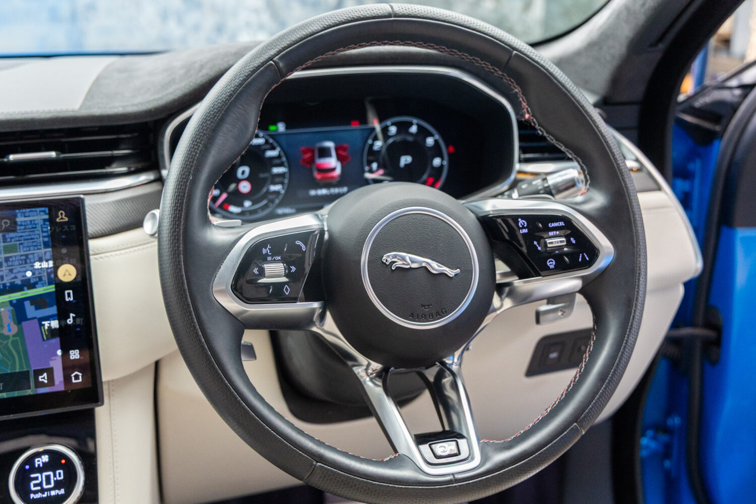 Fペイス SVR5.0L P550 4WD