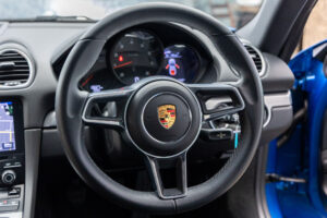 718ケイマン 2.0 6MT