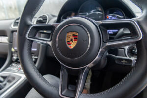 718ケイマン 2.0 6MT