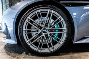 DB12　4.0