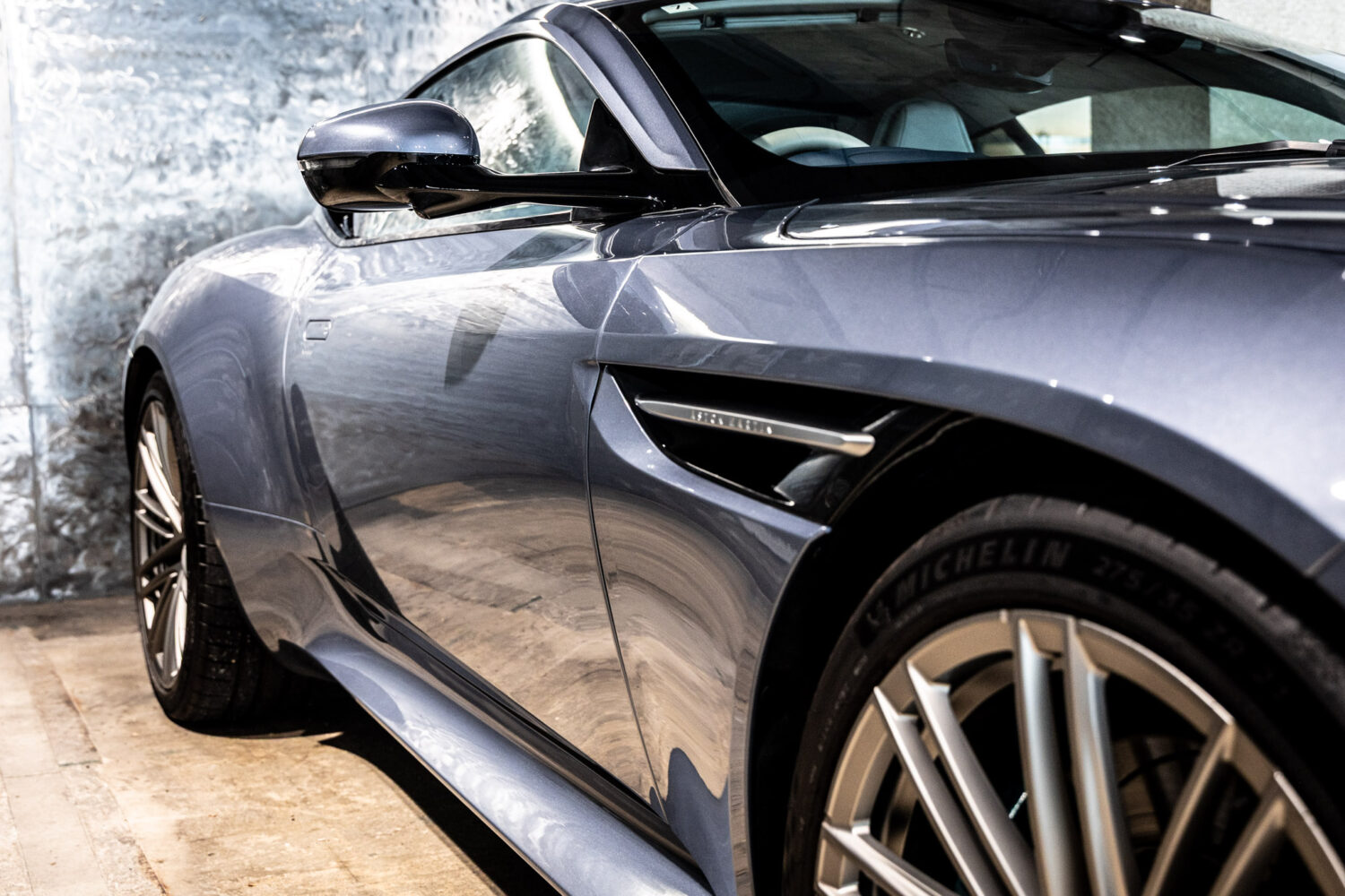 DB12　4.0