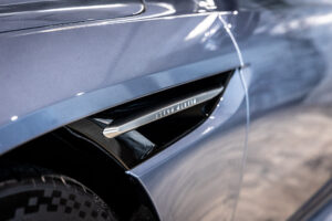 DB12　4.0