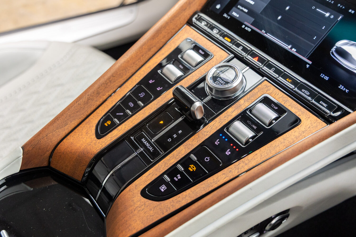 DB12　4.0