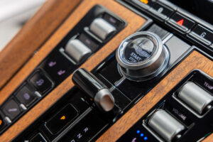 DB12　4.0
