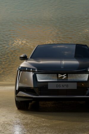新たなDSのEVフラッグシップが登場　「DS N°8」秋以降に日本で発表予定