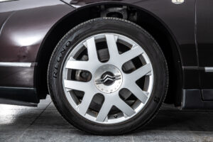 C6 エクスクルーシブ ラウンジパッケージ