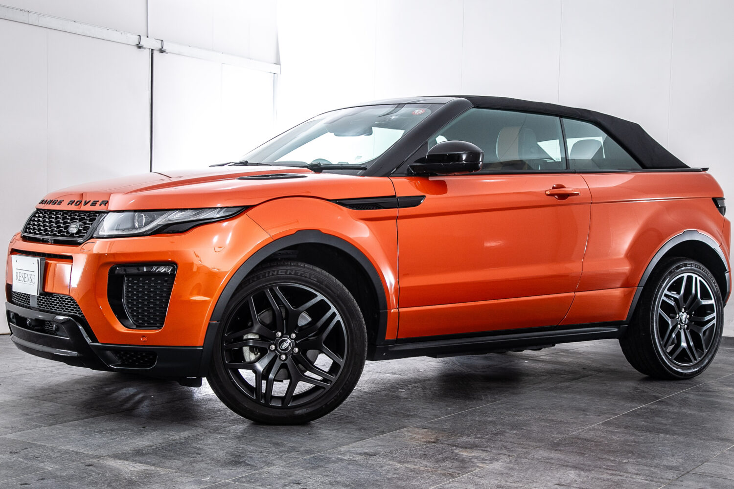 レンジローバーイヴォーク Conv.HSE Dynamic 2.0LP240 4WD
