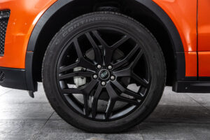 レンジローバーイヴォーク Conv.HSE Dynamic 2.0LP240 4WD