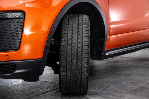 レンジローバーイヴォーク Conv.HSE Dynamic 2.0LP240 4WD