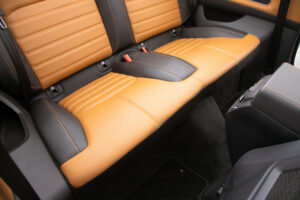 レンジローバーイヴォーク Conv.HSE Dynamic 2.0LP240 4WD