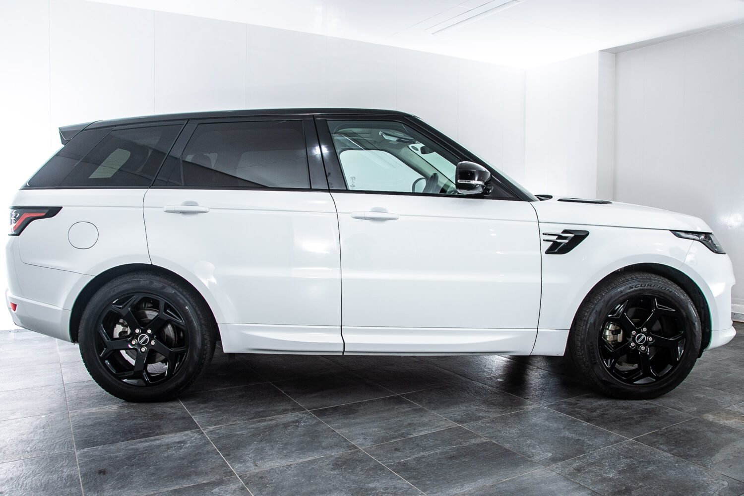 レンジローバー スポーツ SE (ディーゼル) 4WD