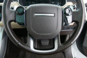 レンジローバー スポーツ SE (ディーゼル) 4WD