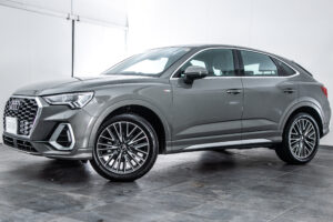 Q3 スポーツバック35TFSI Sライン