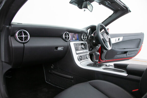 SLK200 MT