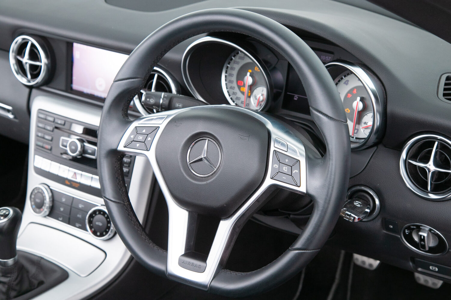SLK200 MT