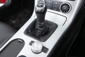 SLK200 MT