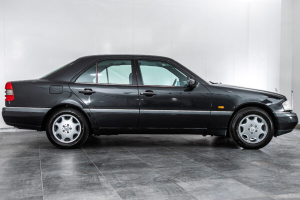 C200