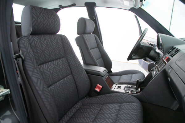 C200
