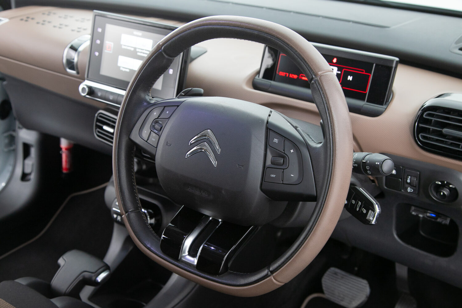 C4カクタス 1.2 200台限定車