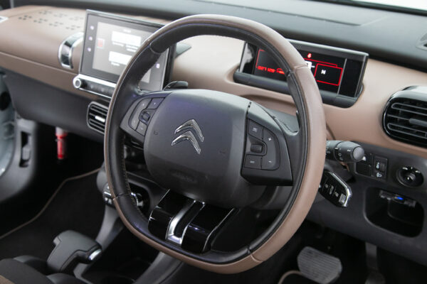C4カクタス 1.2 200台限定車