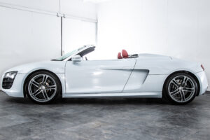 R8 スパイダー FSIクワトロ 4WD