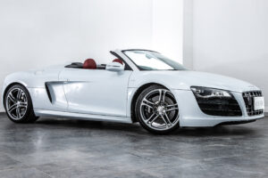 R8 スパイダー FSIクワトロ 4WD