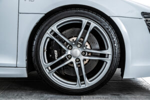 R8 スパイダー FSIクワトロ 4WD