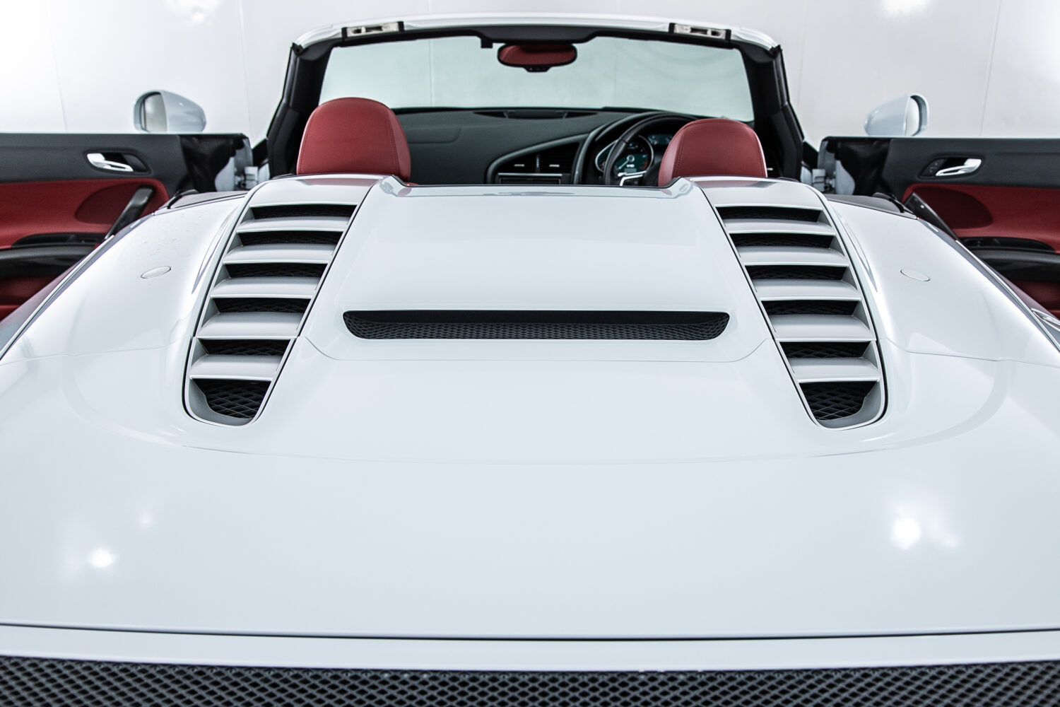 R8 スパイダー FSIクワトロ 4WD