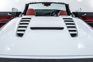 R8 スパイダー FSIクワトロ 4WD