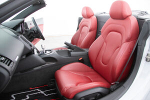 R8 スパイダー FSIクワトロ 4WD