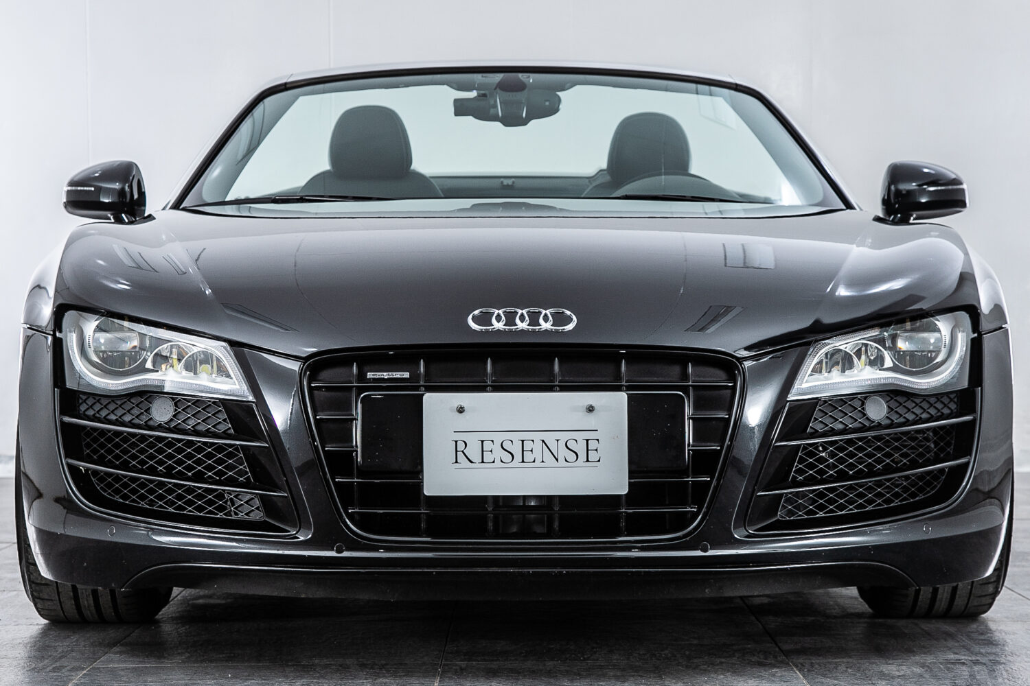 R8 スパイダー FSIクワトロ 4WD