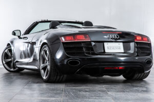 R8 スパイダー FSIクワトロ 4WD
