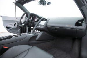 R8 スパイダー FSIクワトロ 4WD