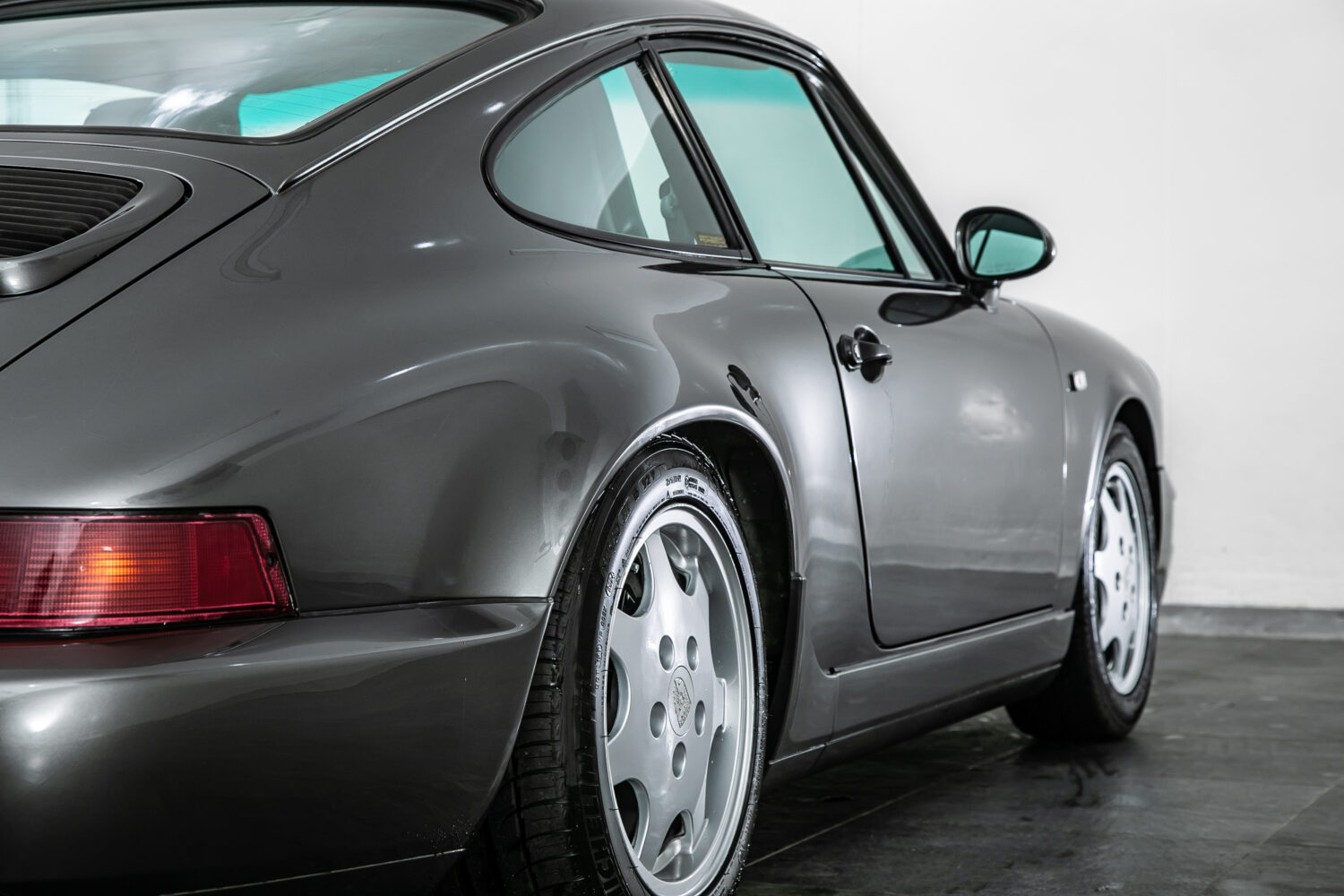 ポルシェ 911カレラ4 4WD　964 5MT ミツワ入庫履歴 左H ETC