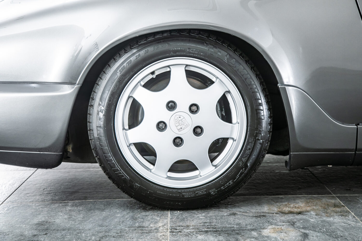ポルシェ 911カレラ4 4WD　964 5MT ミツワ入庫履歴 左H ETC