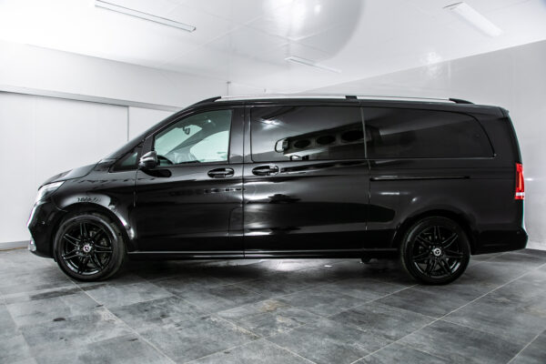 V220dアバンギャルド EXロングブラックSUITE