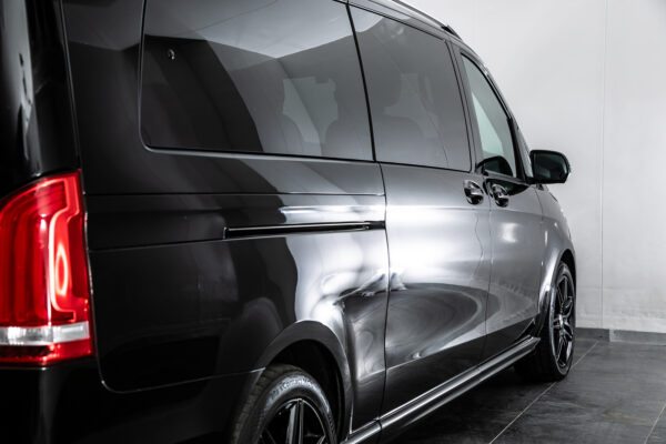 V220dアバンギャルド EXロングブラックSUITE