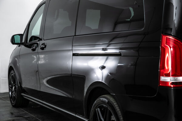 V220dアバンギャルド EXロングブラックSUITE
