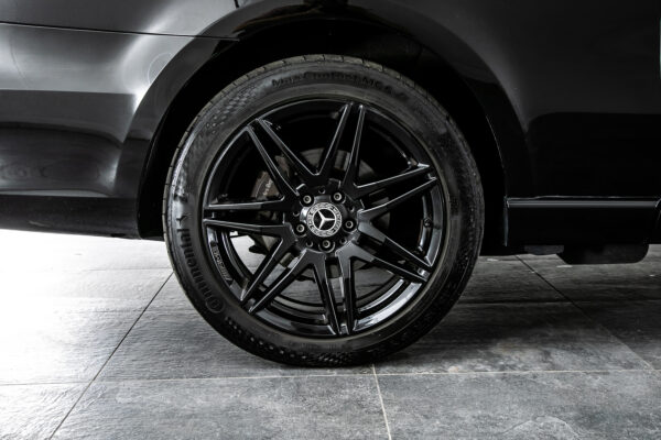 V220dアバンギャルド EXロングブラックSUITE