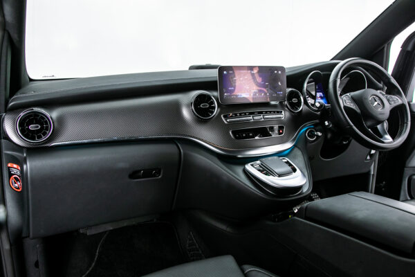 V220dアバンギャルド EXロングブラックSUITE