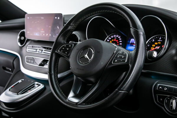 V220dアバンギャルド EXロングブラックSUITE