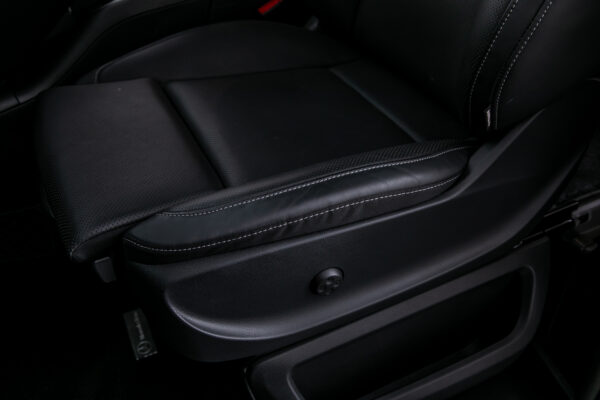 V220dアバンギャルド EXロングブラックSUITE