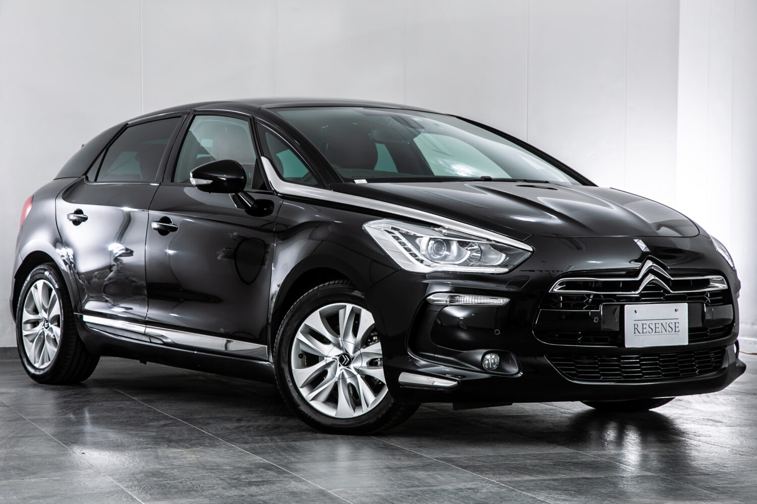 DS5 シック 1オーナー D整備記録簿7枚 赤レザー Bカメ