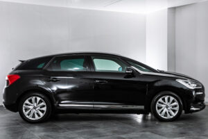 DS5 シック 1オーナー D整備記録簿7枚 赤レザー Bカメ